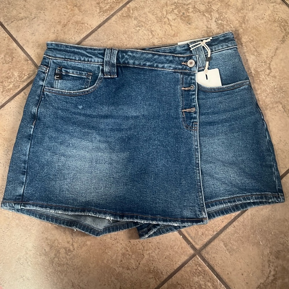 KanCan Crossover Waistband Skort
